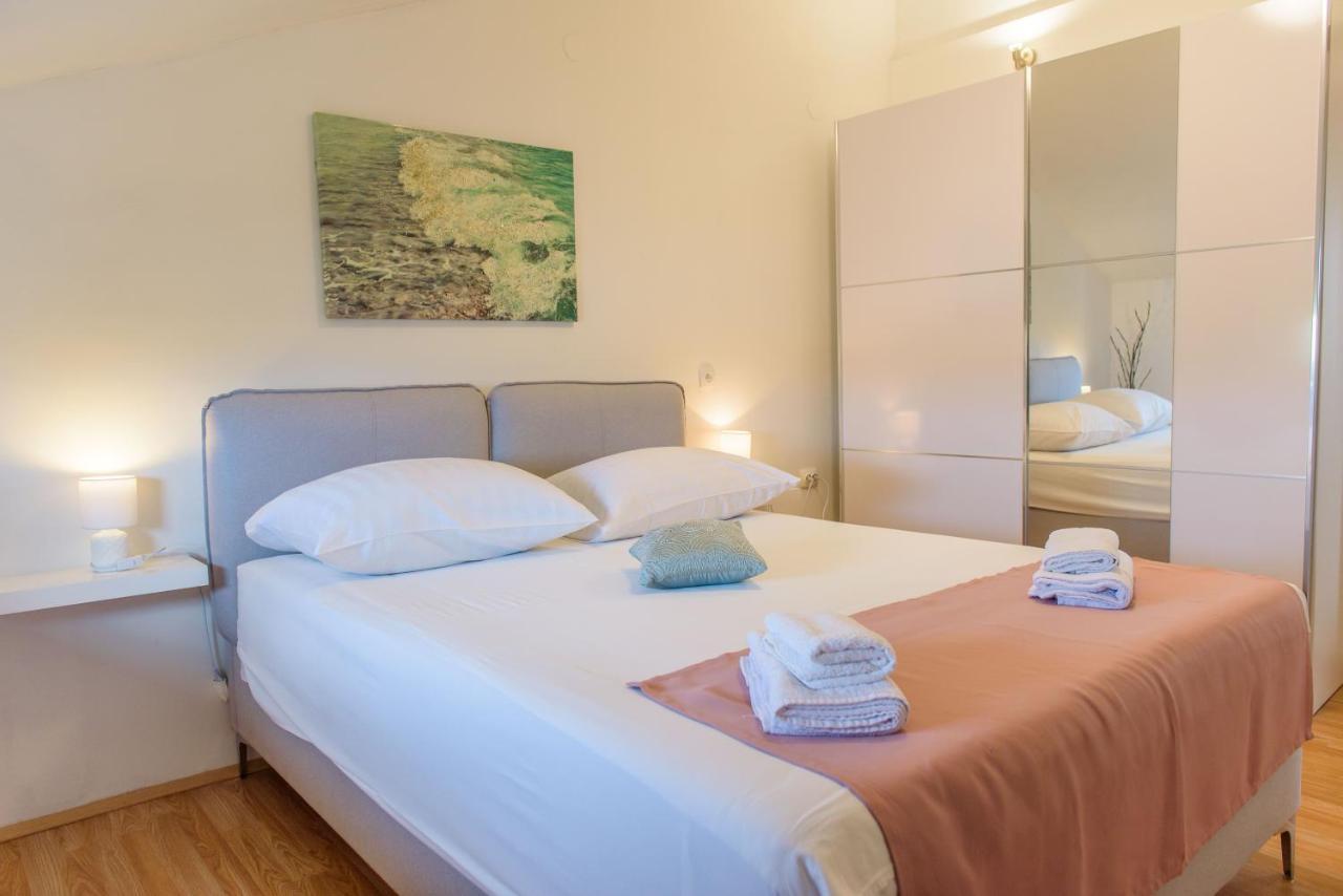 Sunset Apartment *